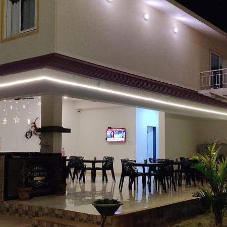 Passions De Goa Hotel Anjuna Exterior foto